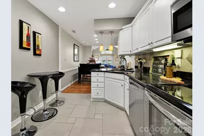 7444 Hurstbourne Green Drive, Charlotte, NC 28277 - Photo 14