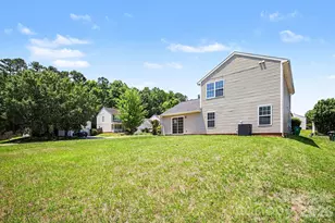 10419 Sparrow Springs Ln, Charlotte, NC 28214 - Photo 18