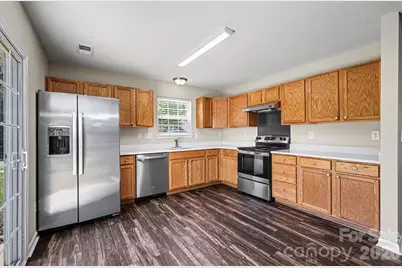 10419 Sparrow Springs Lane, Charlotte, NC 28214 - Photo 6