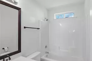 9740 Veronica Dr, Charlotte, NC 28215 - Photo 16