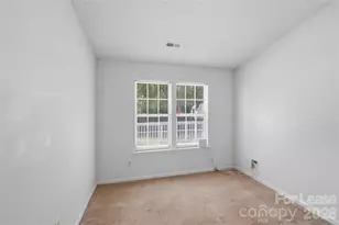 9740 Veronica Dr, Charlotte, NC 28215 - Photo 12