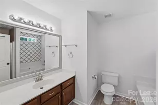 9740 Veronica Dr, Charlotte, NC 28215 - Photo 14