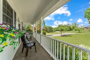 183 Greenlea Cir, Taylorsville, NC 28681 - Photo 2