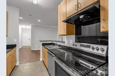 2000 Olde Eastwood Village Boulevard #3B, Asheville, NC 28803 - Photo 16