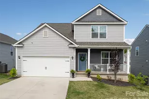 596 Country Oak Dr, Asheville, NC 28804 - Photo 2
