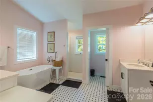 367 Nannys Ln, Sylva, NC 28779 - Photo 20