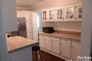 7010 Executive Cir, Denver, NC 28037 - Photo 8