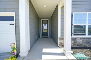 124 N Sina St, Troutman, NC 28166 - Photo 6