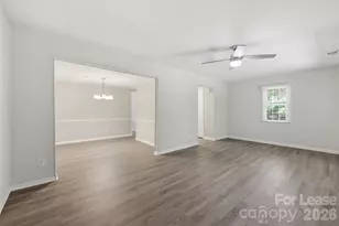 8001 Regent Park Ln, Charlotte, NC 28210 - Photo 4