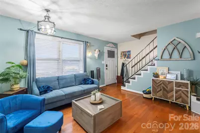224 14th Avenue SE #C, Hickory, NC 28602 - Photo 2