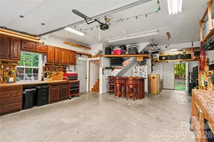 10428 S Hall Dr, Charlotte, NC 28270 - Photo 32