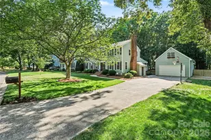 10428 S Hall Dr, Charlotte, NC 28270 - Photo 2