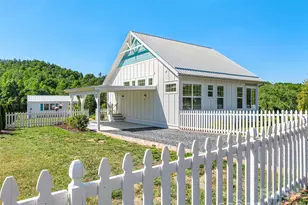 150 Brilliant Sky Rd, Penrose, NC 28766 - Photo 2