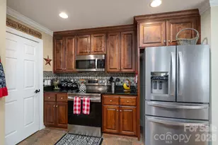 587 Marigold Dr, Kannapolis, NC 28083 - Photo 6