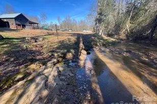 176 + 174 Oak Hollow Rd, Union Grove, NC 28689 - Photo 18