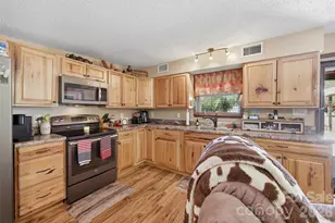 176 + 174 Oak Hollow Rd, Union Grove, NC 28689 - Photo 32