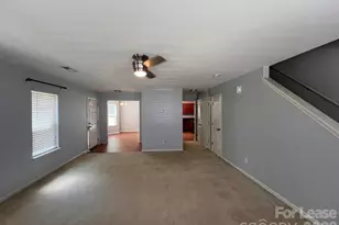 9505 Drains Bay Ct, Charlotte, NC 28214 - Photo 2