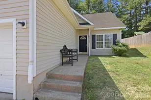 6330 Derryfield Dr, Charlotte, NC 28213 - Photo 2