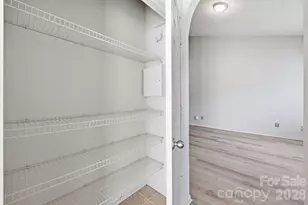 6330 Derryfield Dr, Charlotte, NC 28213 - Photo 8