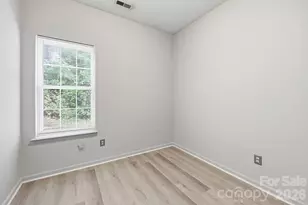 6330 Derryfield Dr, Charlotte, NC 28213 - Photo 14