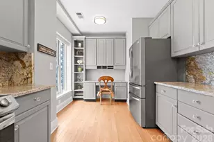400 N Church St, Charlotte, NC 28202 - Photo 16