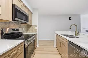 18801 Nautical Dr, Cornelius, NC 28031 - Photo 16