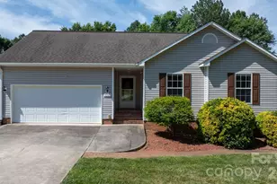 4967 Addison Ln, Hickory, NC 28601 - Photo 1