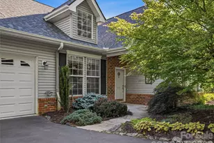 117 Hibiscus Ln, Asheville, NC 28803 - Photo 2