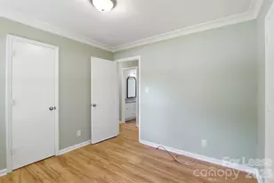 1440 Jodhpur Ct, Charlotte, NC 28212 - Photo 14