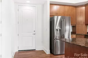 4620 Piedmont Row Dr, Charlotte, NC 28210 - Photo 2