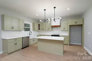 610 Queens Dr, Dallas, NC 28034 - Photo 22