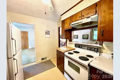 213 N Park Lane, Black Mountain, NC 28711 - Photo 20