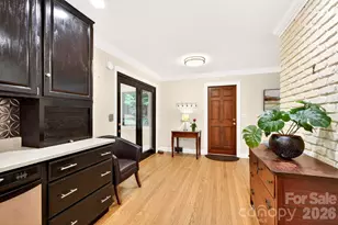 25 Bevlyn Dr, Asheville, NC 28803 - Photo 10