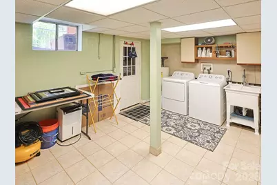 378 Dillingham Circle, Asheville, NC 28805 - Photo 18