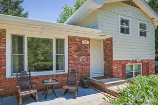 378 Dillingham Cir, Asheville, NC 28805 - Photo 2