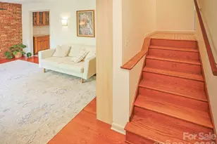 378 Dillingham Cir, Asheville, NC 28805 - Photo 4