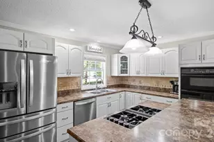9608 Watergate Rd, Charlotte, NC 28270 - Photo 10