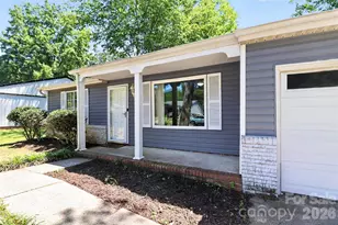5112 Split Oak Dr, Charlotte, NC 28227 - Photo 2