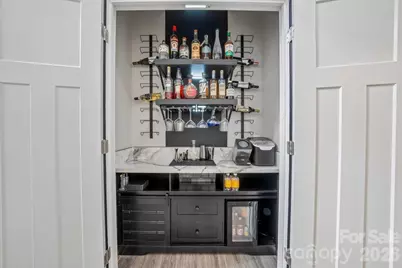 9712 Worley Drive, Charlotte, NC 28215 - Photo 8
