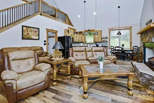 211 Wimbledon Ct, Leicester, NC 28748 - Photo 6