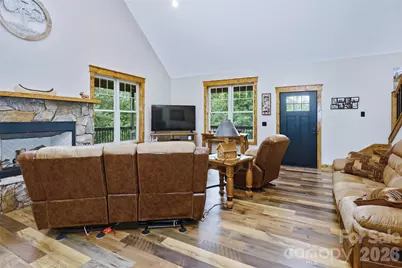 211 Wimbledon Court, Leicester, NC 28748 - Photo 10