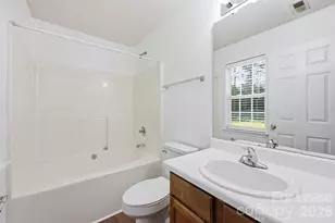 2872 Oasis Ln, Charlotte, NC 28214 - Photo 8