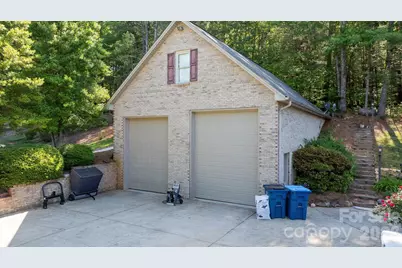 401 Redwood Court, Lenoir, NC 28645 - Photo 6