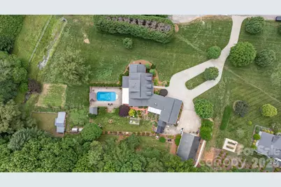 401 Redwood Court, Lenoir, NC 28645 - Photo 2