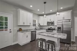 3056 Richard St, Morganton, NC 28655 - Photo 8