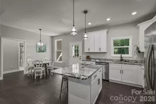 3056 Richard St, Morganton, NC 28655 - Photo 6