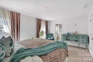 2610 Bramble Ridge Ct, Charlotte, NC 28215 - Photo 14
