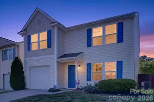 2610 Bramble Ridge Ct, Charlotte, NC 28215 - Photo 2