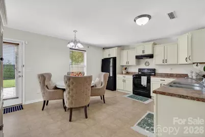2610 Bramble Ridge Court, Charlotte, NC 28215 - Photo 8