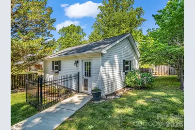 536 Maple Street, Brevard, NC 28712 - Photo 8